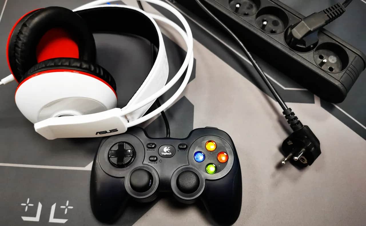 Xbox One S: Ile płacisz za prąd? Obniż koszty grania!