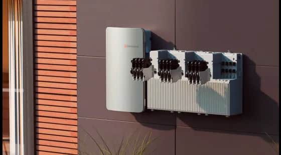 Falownik czy mikroinwerter? Decyzja, która zwiększy zyski z PV